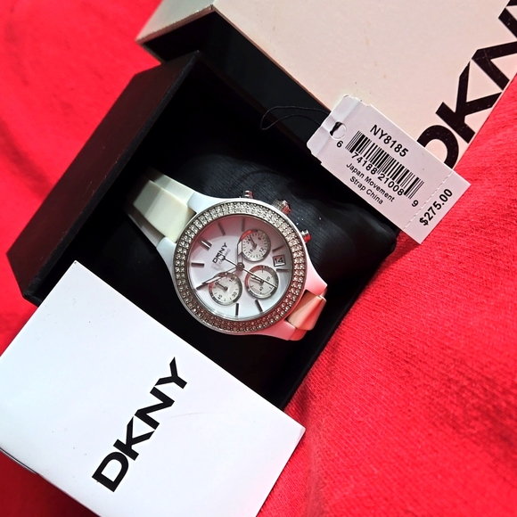 DKNY Watch ⌚️ - Picture 3 of 10